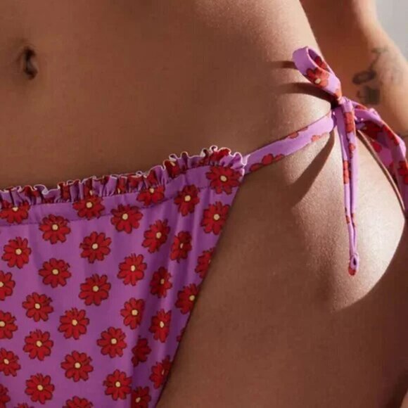NWT UO Out From Under Leigh Ruffle Daisy Print Bikini Bottom - Picture 4 of 5
